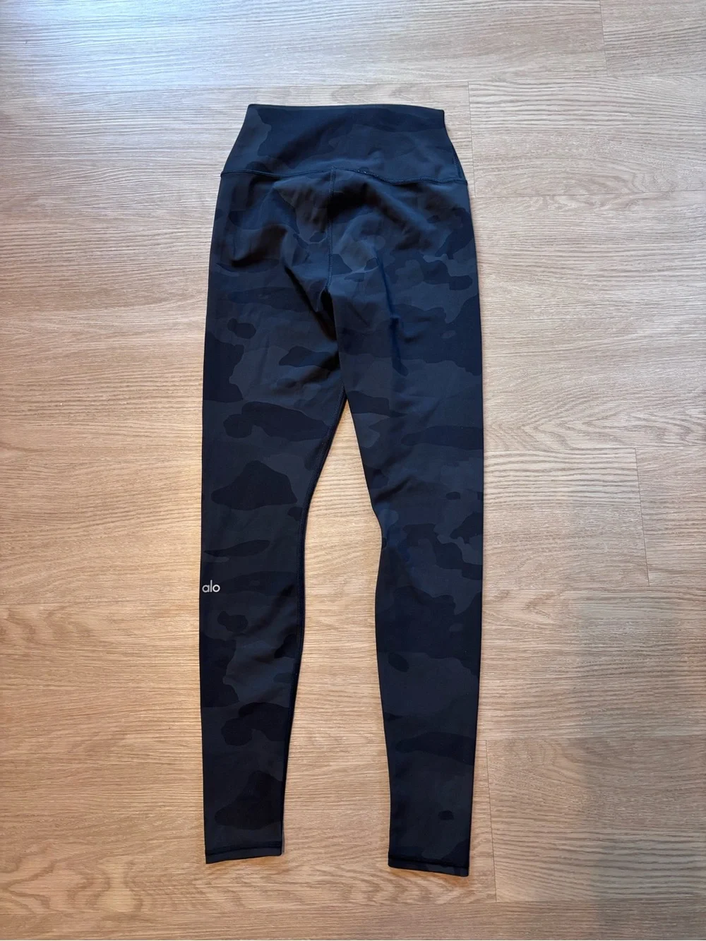 Alo Yoga Women’s S High-Waist Camo Vapor Legging Black Gray Yoga